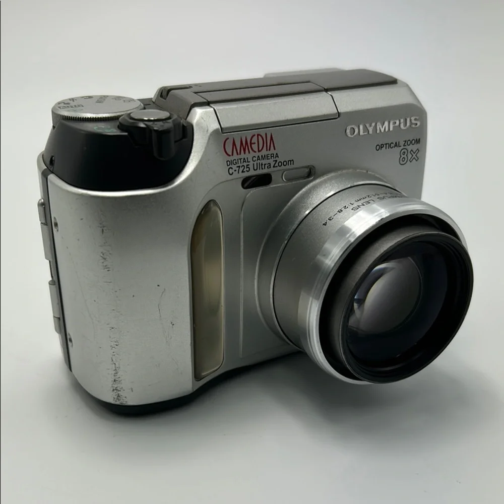 Olympus Camedia C-725 Ultra Zoom 8X Digital Camera Optical Zoom WORKS